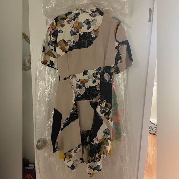 Patterned Dress - Picture 2 of 2